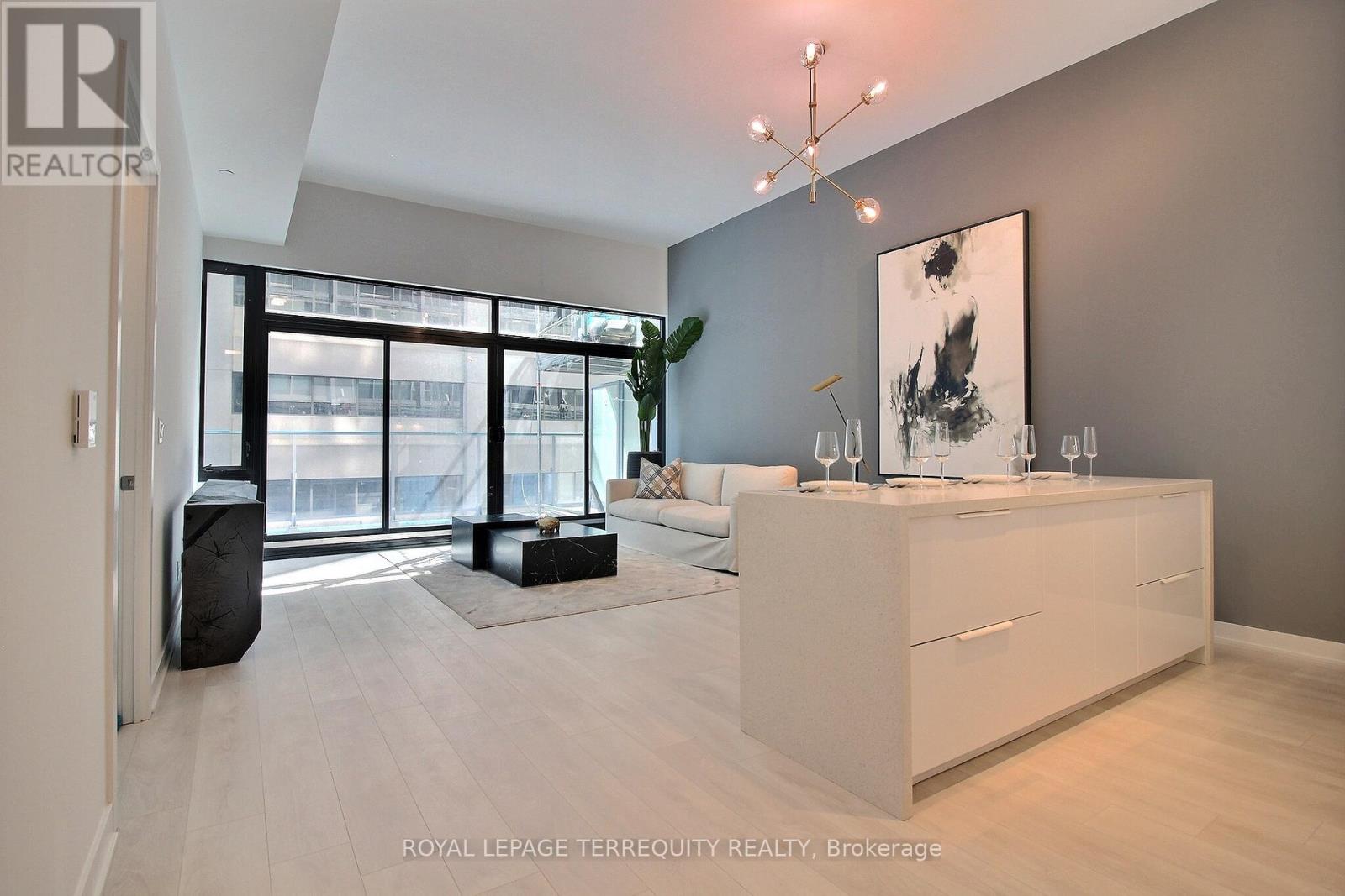 306 - 188 Cumberland Street, Toronto, Ontario  M5R 0B6 - Photo 6 - C12882746