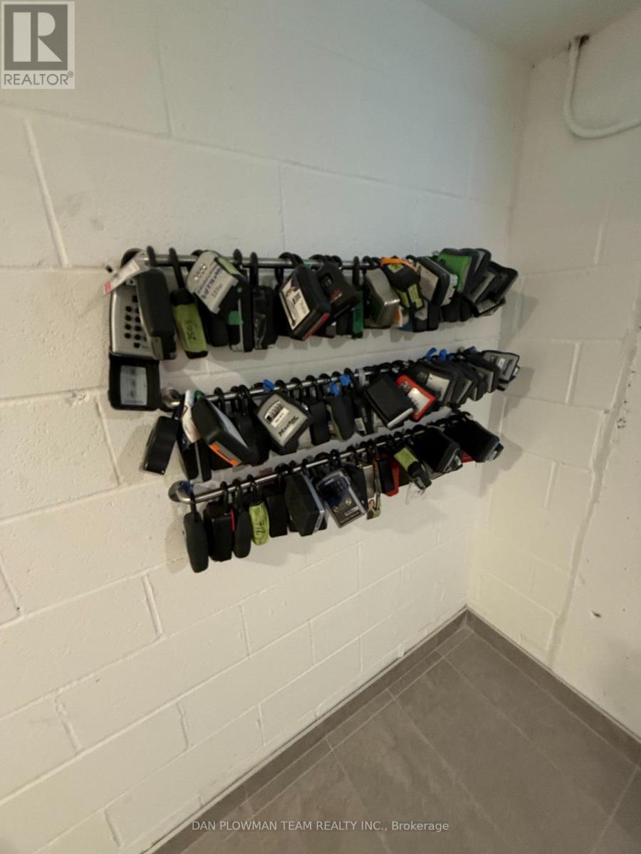 602 - 1010 Sandy Beach Road, Pickering, Ontario  L1W 3V9 - Photo 9 - E12896446