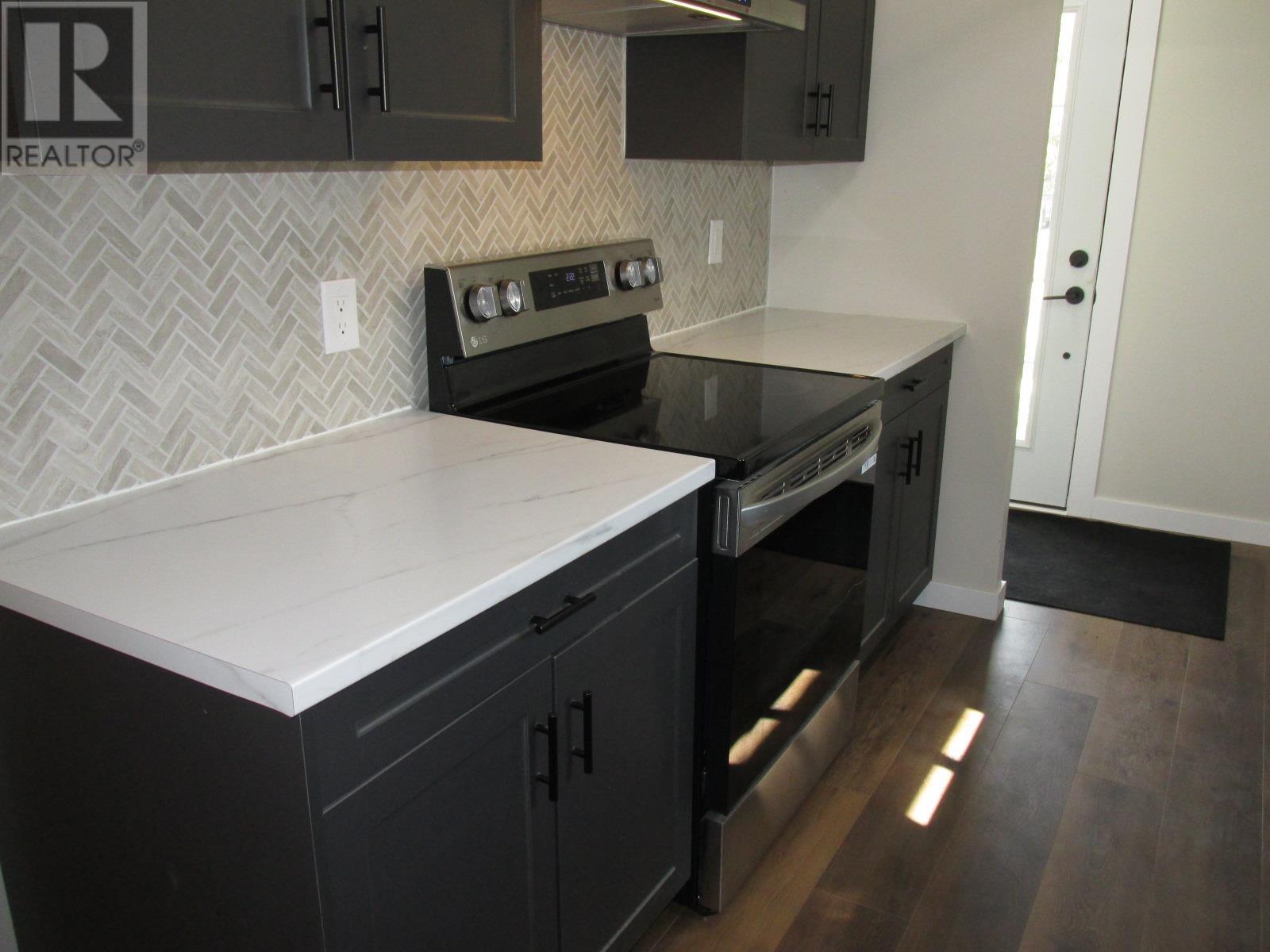 36 Hergott Ave, Elliot Lake, Ontario  P5A 3A8 - Photo 23 - SM260548