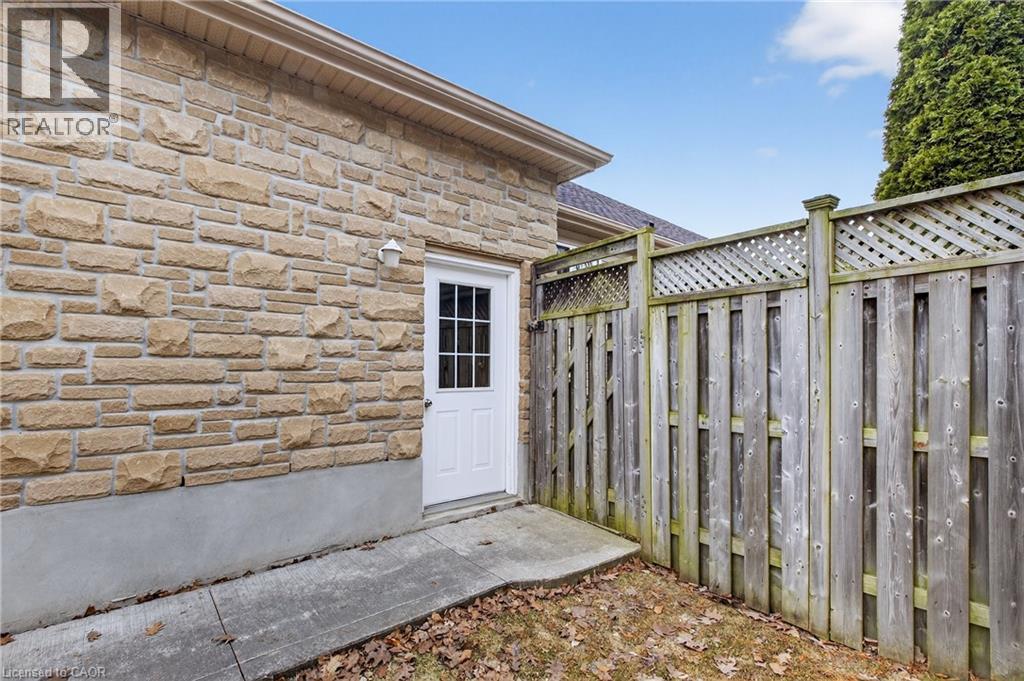 56 Mcfarlane Drive, Cambridge, Ontario  N3C 4L7 - Photo 39 - 40815232