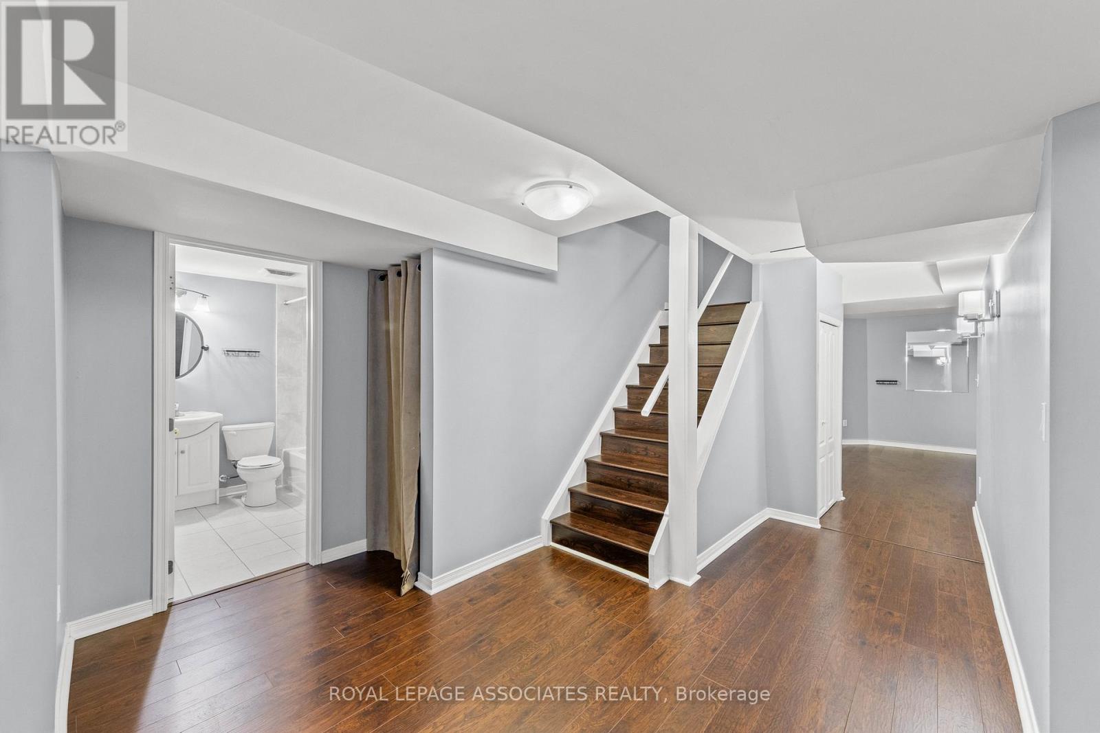 33 Hutton Crescent, Caledon, Ontario  L7C 1A3 - Photo 35 - W12923614