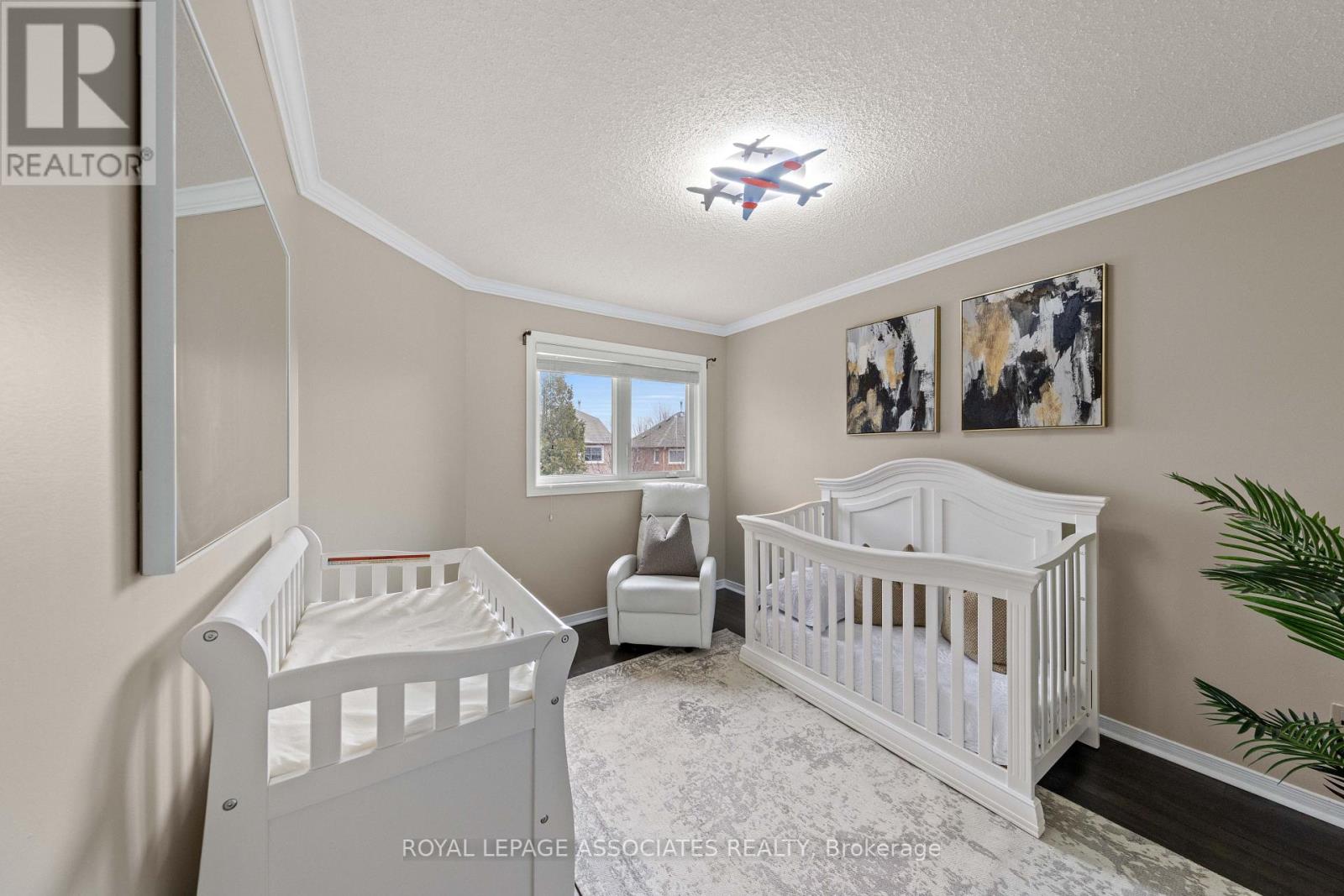 33 Hutton Crescent, Caledon, Ontario  L7C 1A3 - Photo 25 - W12923614