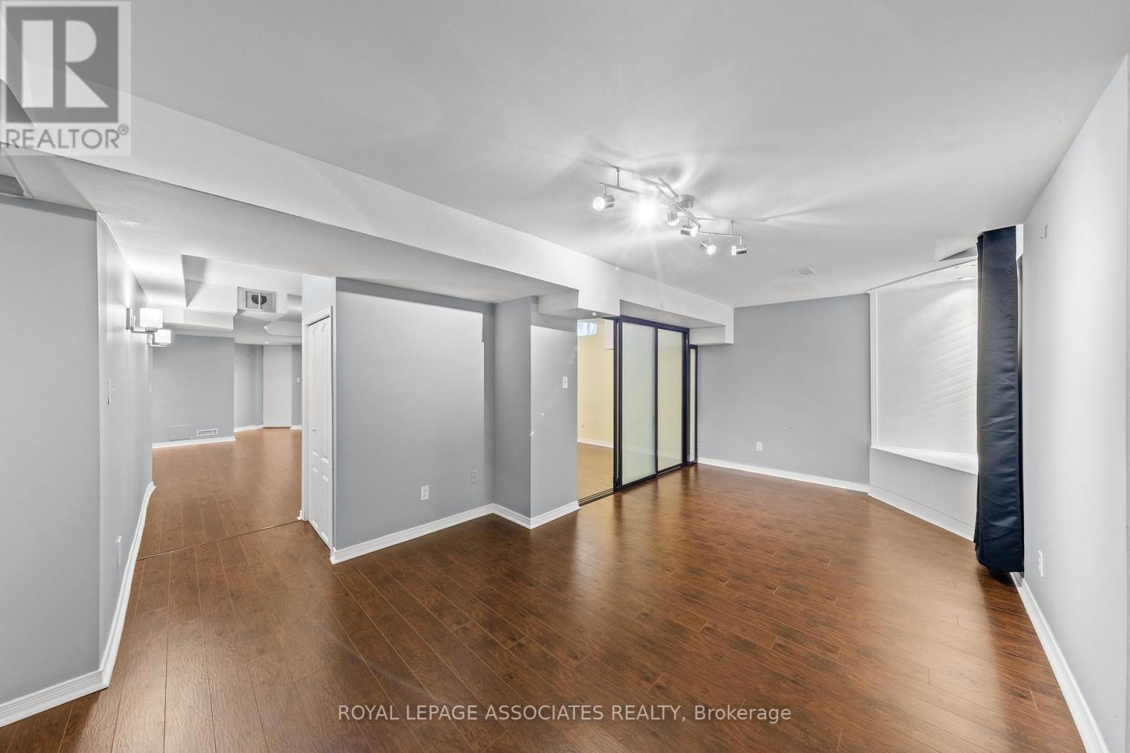 33 Hutton Crescent, Caledon, Ontario  L7C 1A3 - Photo 40 - W12923614