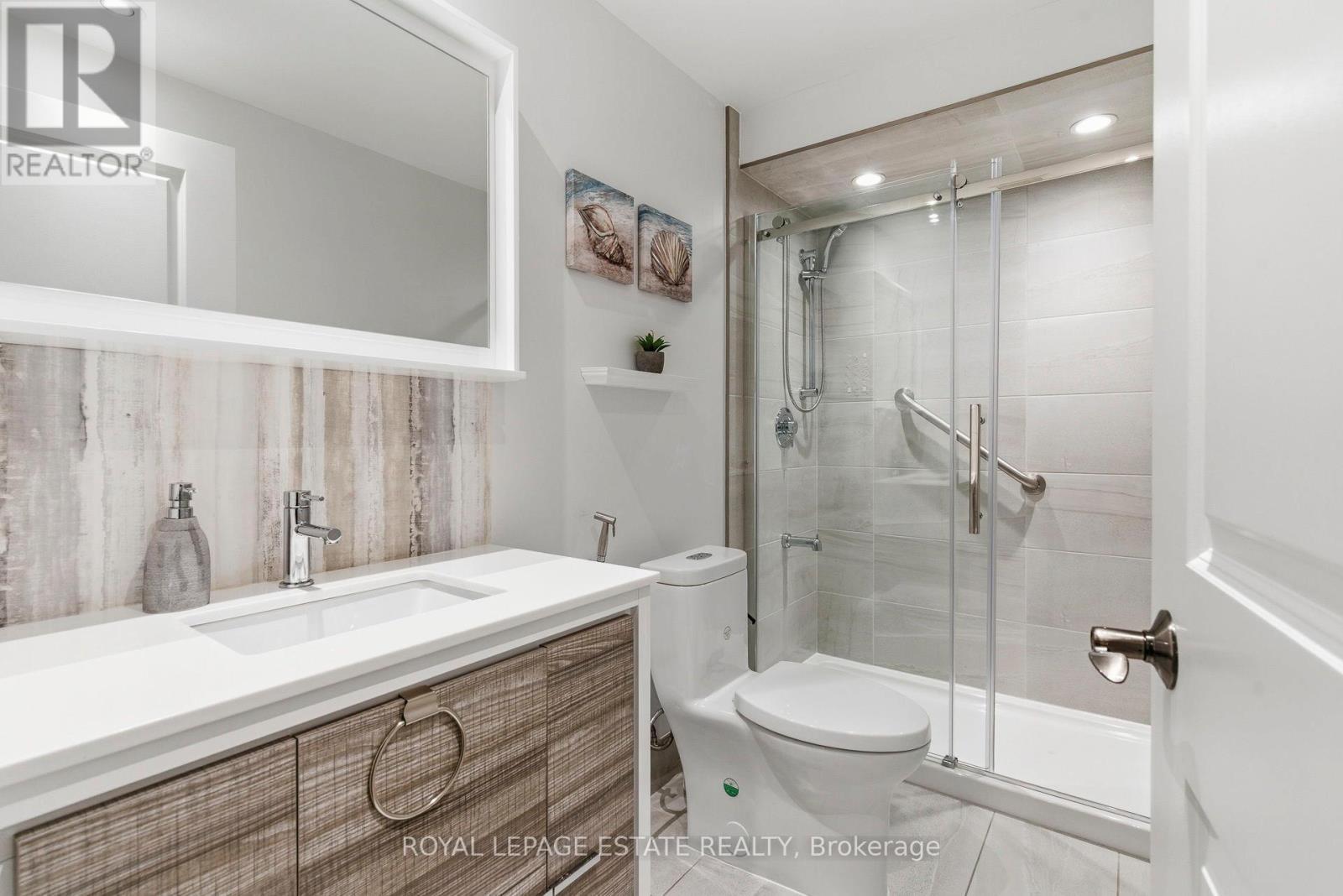 2372 Awenda Drive, Oakville, Ontario L6H 7P7 - Photo 40 - W12924544