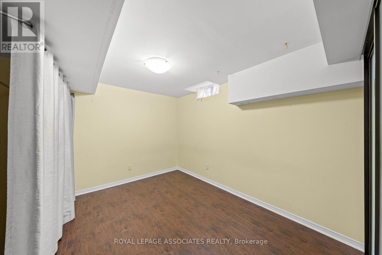 33 Hutton Crescent, Caledon, Ontario  L7C 1A3 - Photo 41 - W12923614