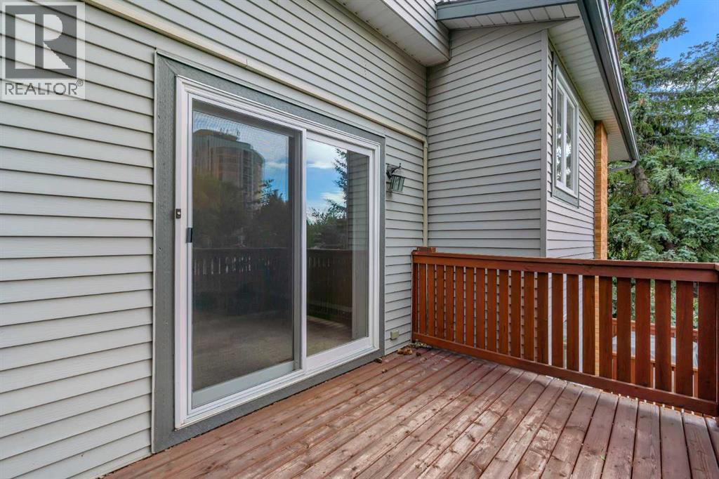 22 Coachway Green Sw, Calgary, Alberta  T3H 1V8 - Photo 30 - A2287388