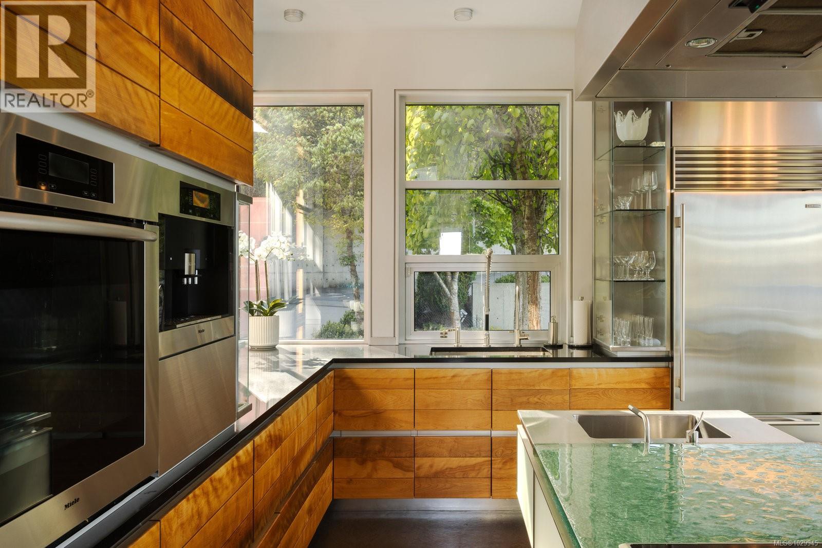 Lorem Ipsum Dolor, North Saanich, British Columbia  V8L  - Photo 15 - DEMO29524169