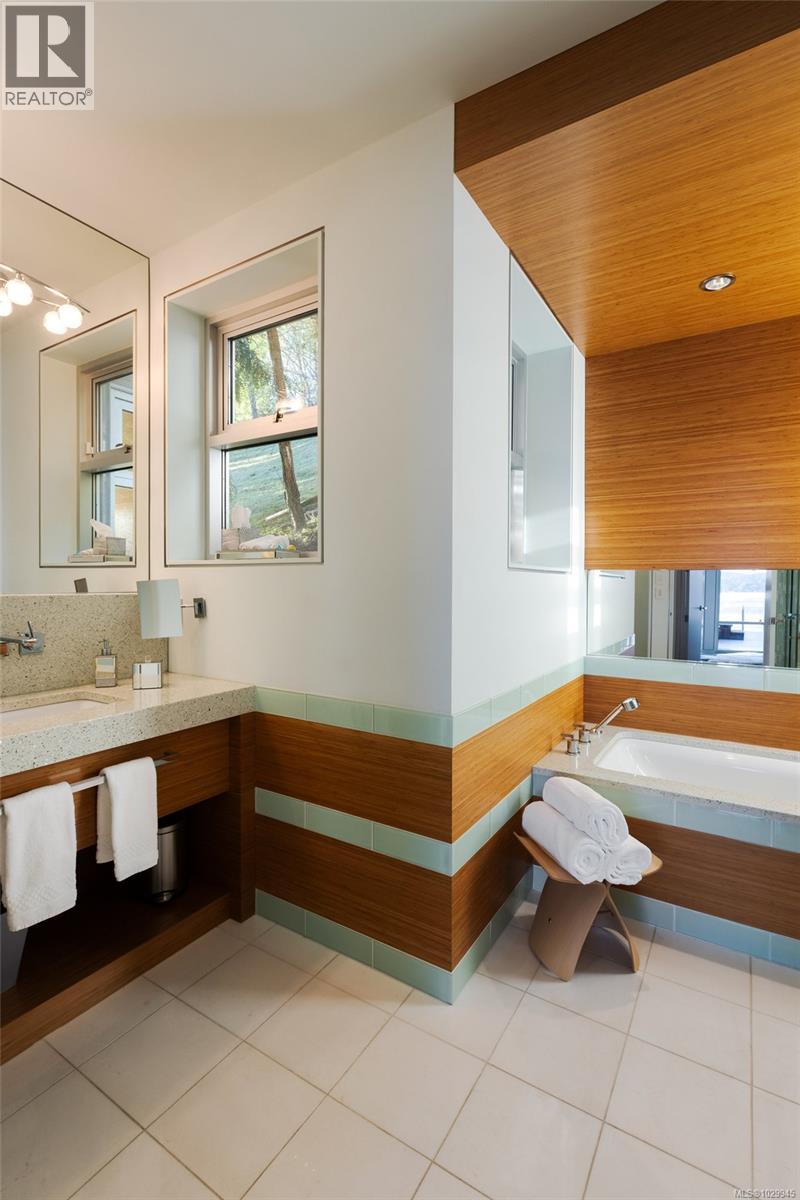 Lorem Ipsum Dolor, North Saanich, British Columbia  V8L  - Photo 45 - DEMO29524169