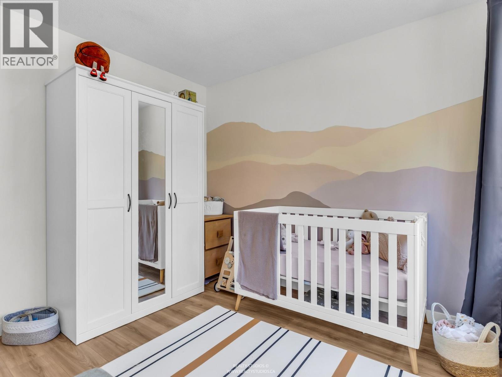 305 1500 Ostler Court, North Vancouver, British Columbia  V7G 2S2 - Photo 22 - R3083623