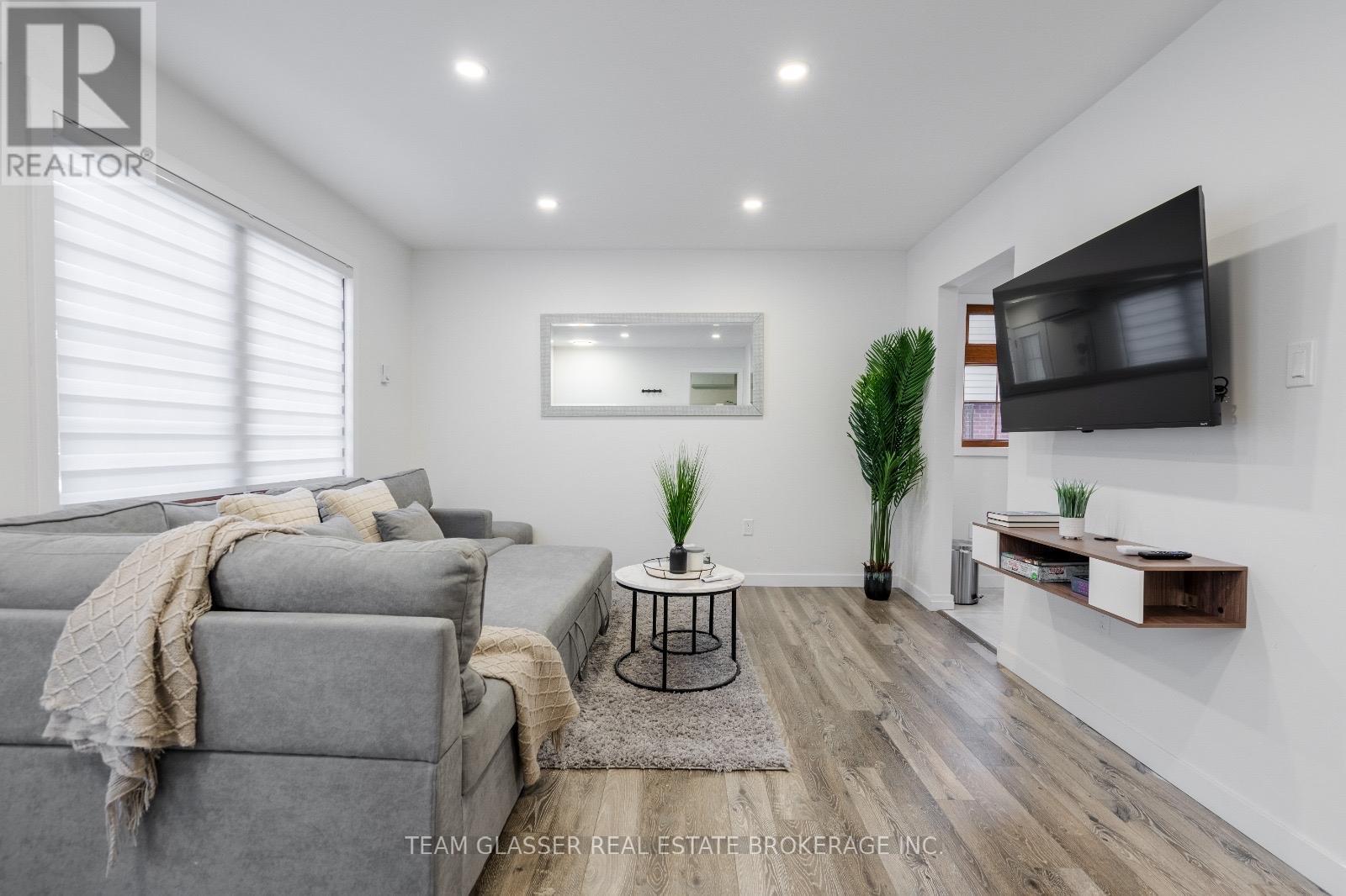 173 Elgin Street, London East, Ontario  N5Z 2T7 - Photo 3 - X12927880