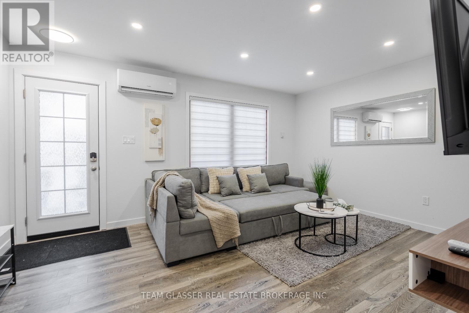 173 Elgin Street, London East, Ontario  N5Z 2T7 - Photo 4 - X12927880