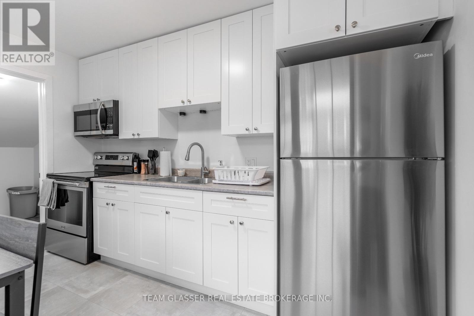 173 Elgin Street, London East, Ontario  N5Z 2T7 - Photo 6 - X12927880