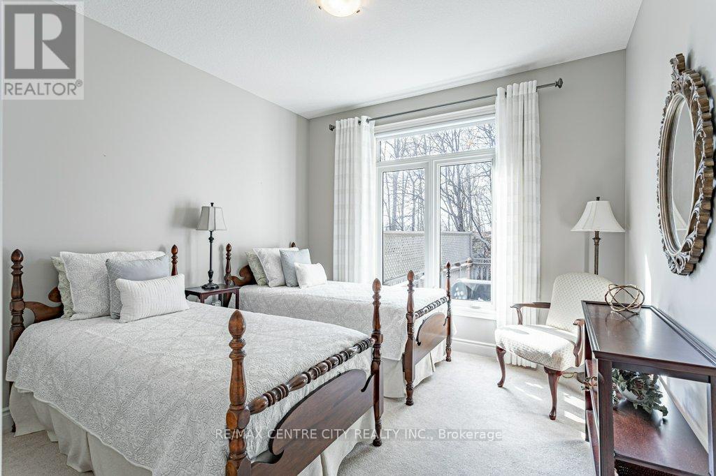 1533 Shore Road, London South, Ontario  N6K 4Z5 - Photo 28 - X12927892