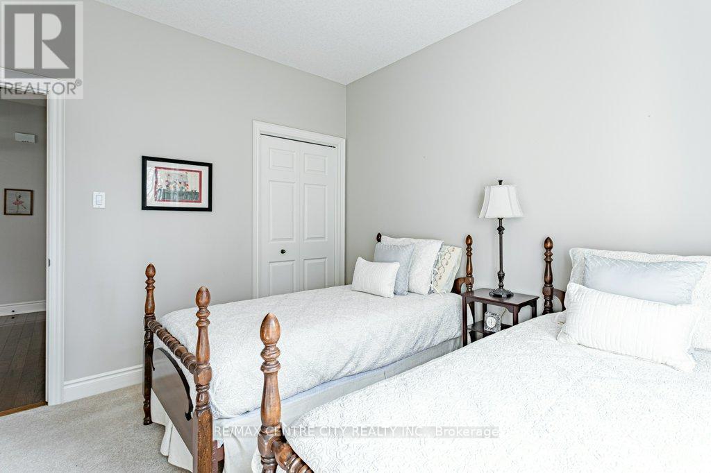 1533 Shore Road, London South, Ontario  N6K 4Z5 - Photo 29 - X12927892