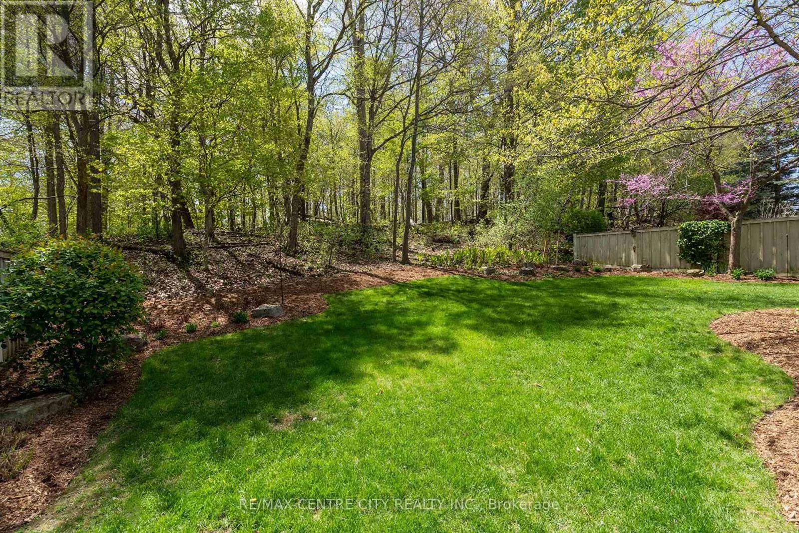 1533 Shore Road, London South, Ontario  N6K 4Z5 - Photo 41 - X12927892