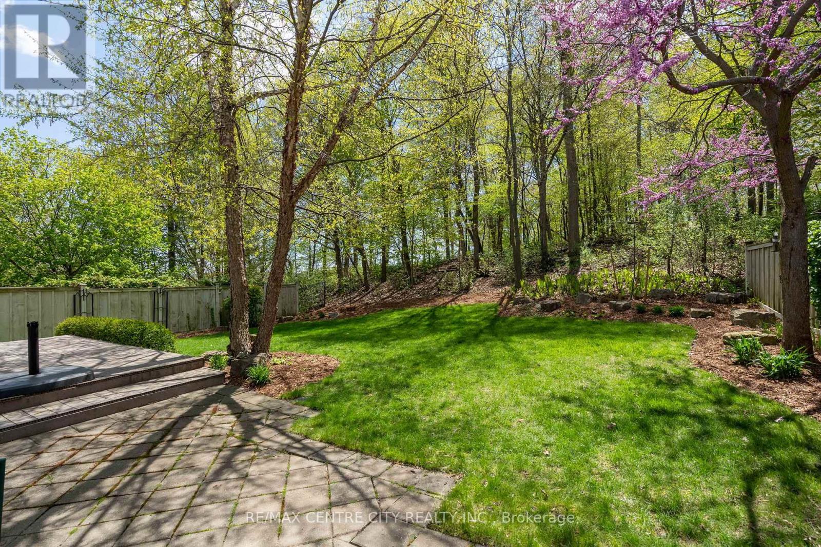 1533 Shore Road, London South, Ontario  N6K 4Z5 - Photo 46 - X12927892