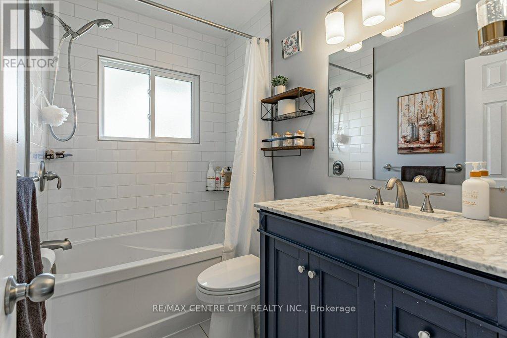 21 Strathcona Drive, London East, Ontario  N5W 1P7 - Photo 14 - X12927914