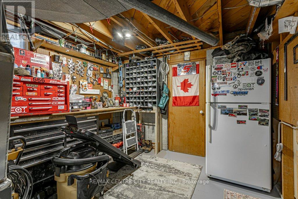 21 Strathcona Drive, London East, Ontario  N5W 1P7 - Photo 27 - X12927914