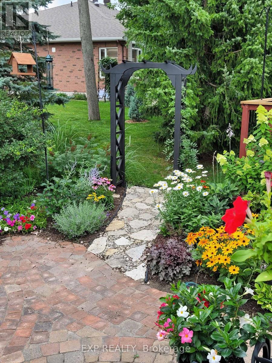 41 Bunting Lane, Ottawa, Ontario  K2M 2P7 - Photo 32 - X12927810