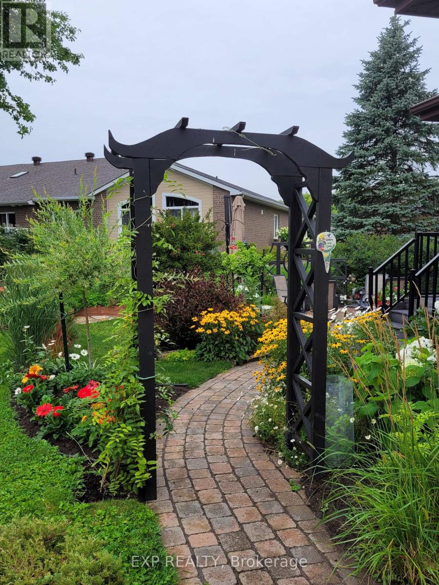 41 Bunting Lane, Ottawa, Ontario  K2M 2P7 - Photo 33 - X12927810