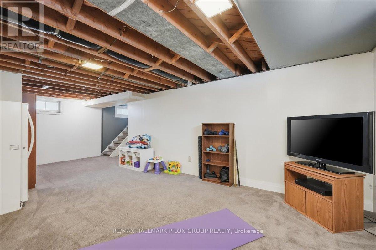 962 Weston Drive, Ottawa, Ontario  K1G 1X2 - Photo 22 - X12927862