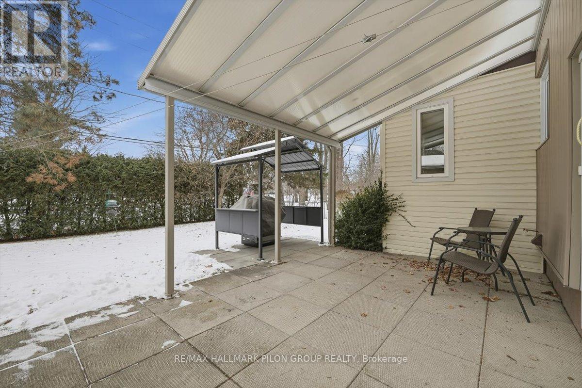 962 Weston Drive, Ottawa, Ontario  K1G 1X2 - Photo 24 - X12927862