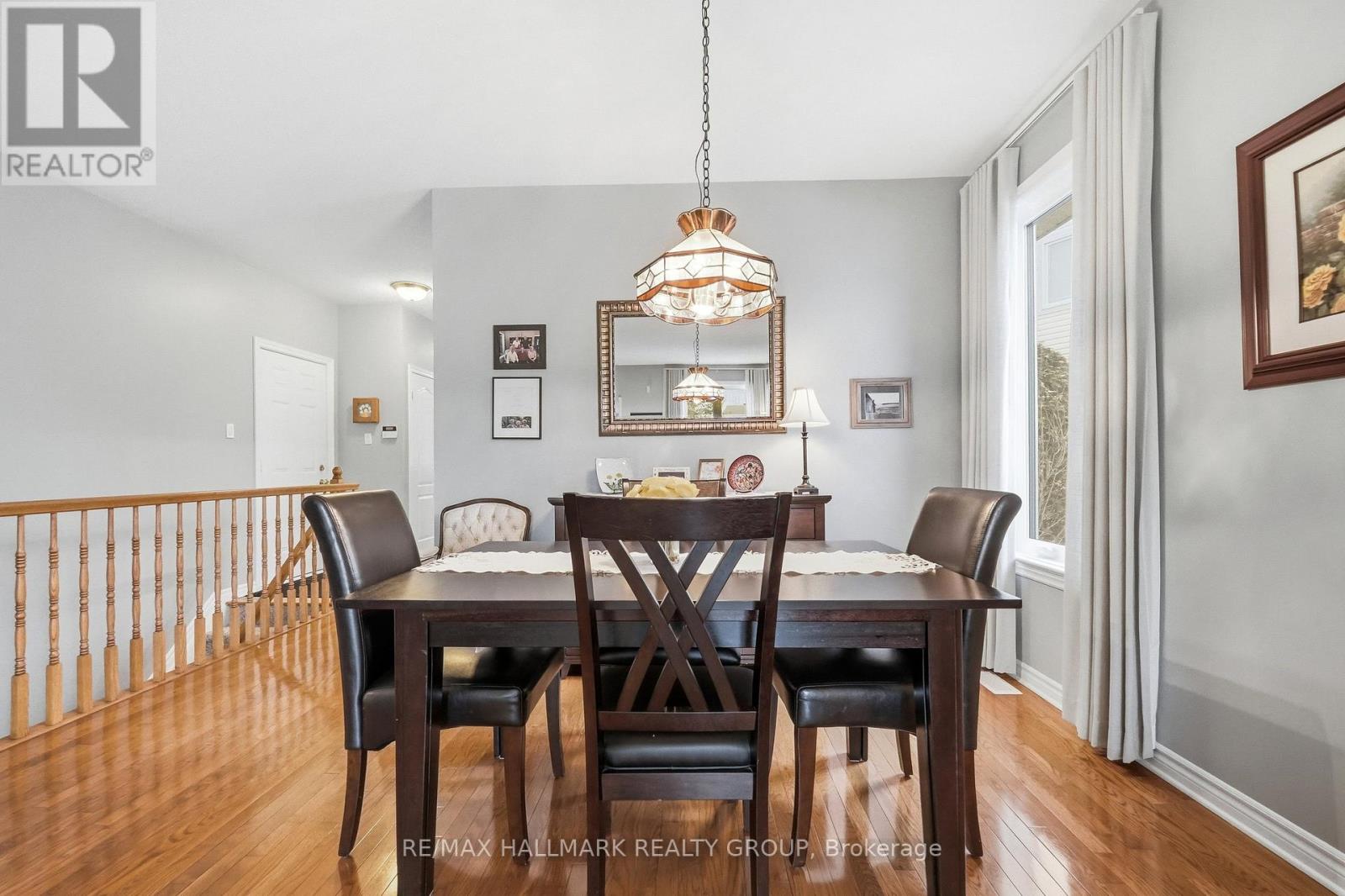 724 Long Point Circle, Ottawa, Ontario  K1T 4E9 - Photo 13 - X12927972