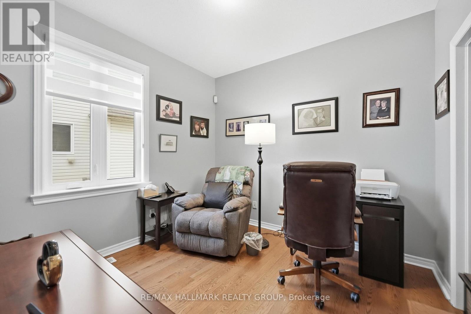 724 Long Point Circle, Ottawa, Ontario  K1T 4E9 - Photo 28 - X12927972