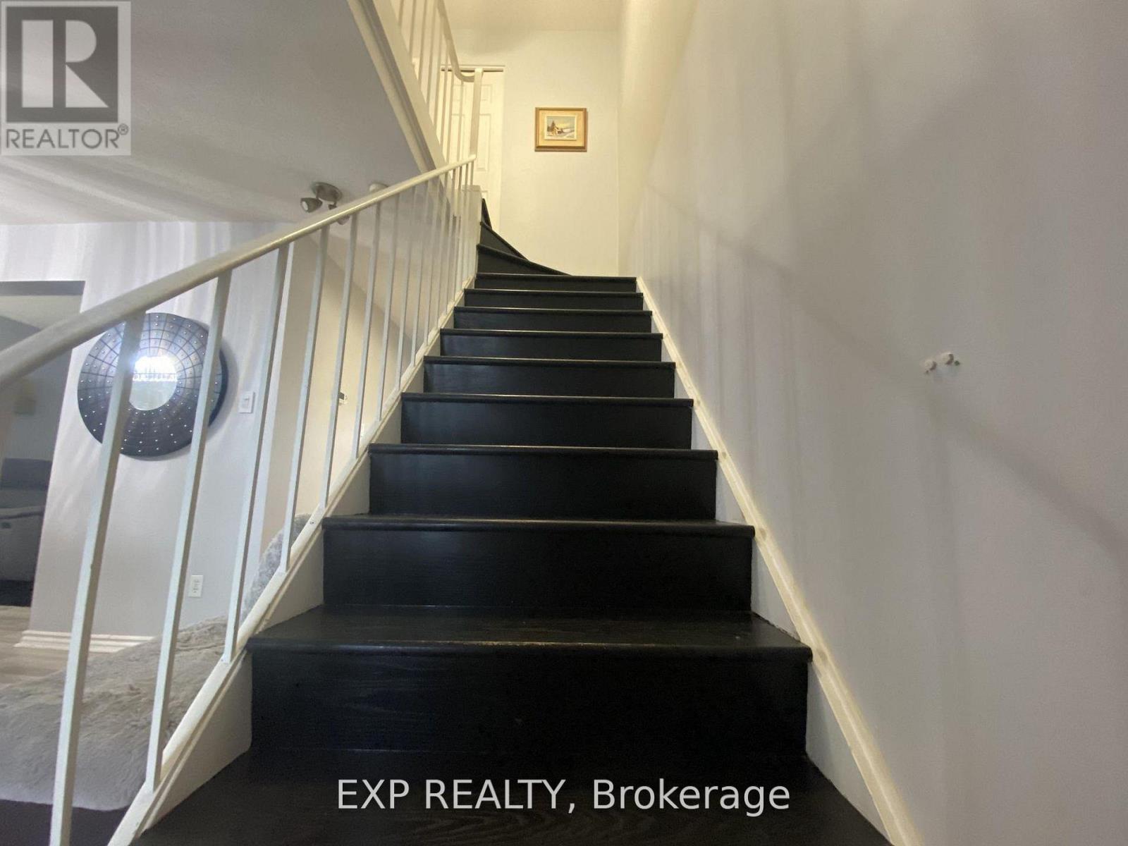 415 Kintyre Private, Ottawa, Ontario  K2C 3M9 - Photo 11 - X12927982