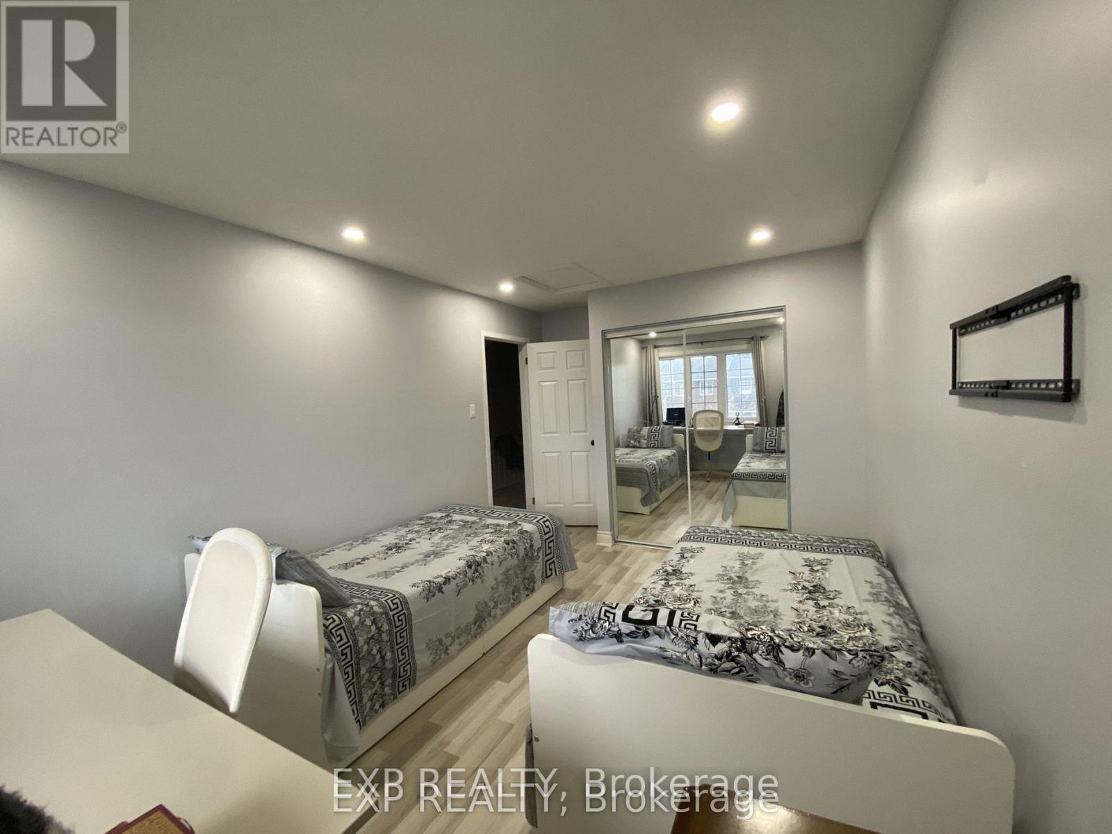 415 Kintyre Private, Ottawa, Ontario  K2C 3M9 - Photo 15 - X12927982