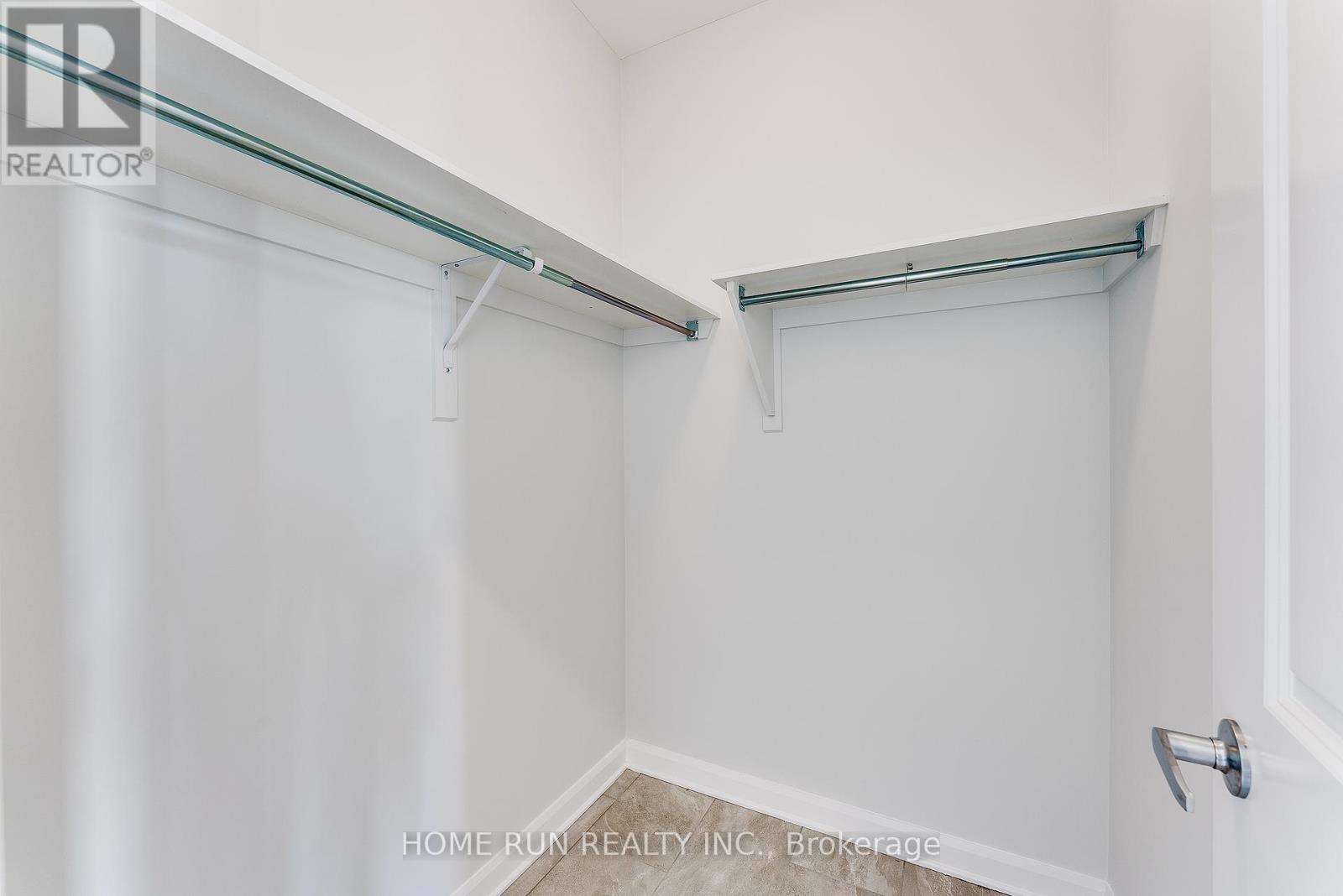 208 Elsie Macgill Walk, Ottawa, Ontario  K2W 0L5 - Photo 4 - X12927986