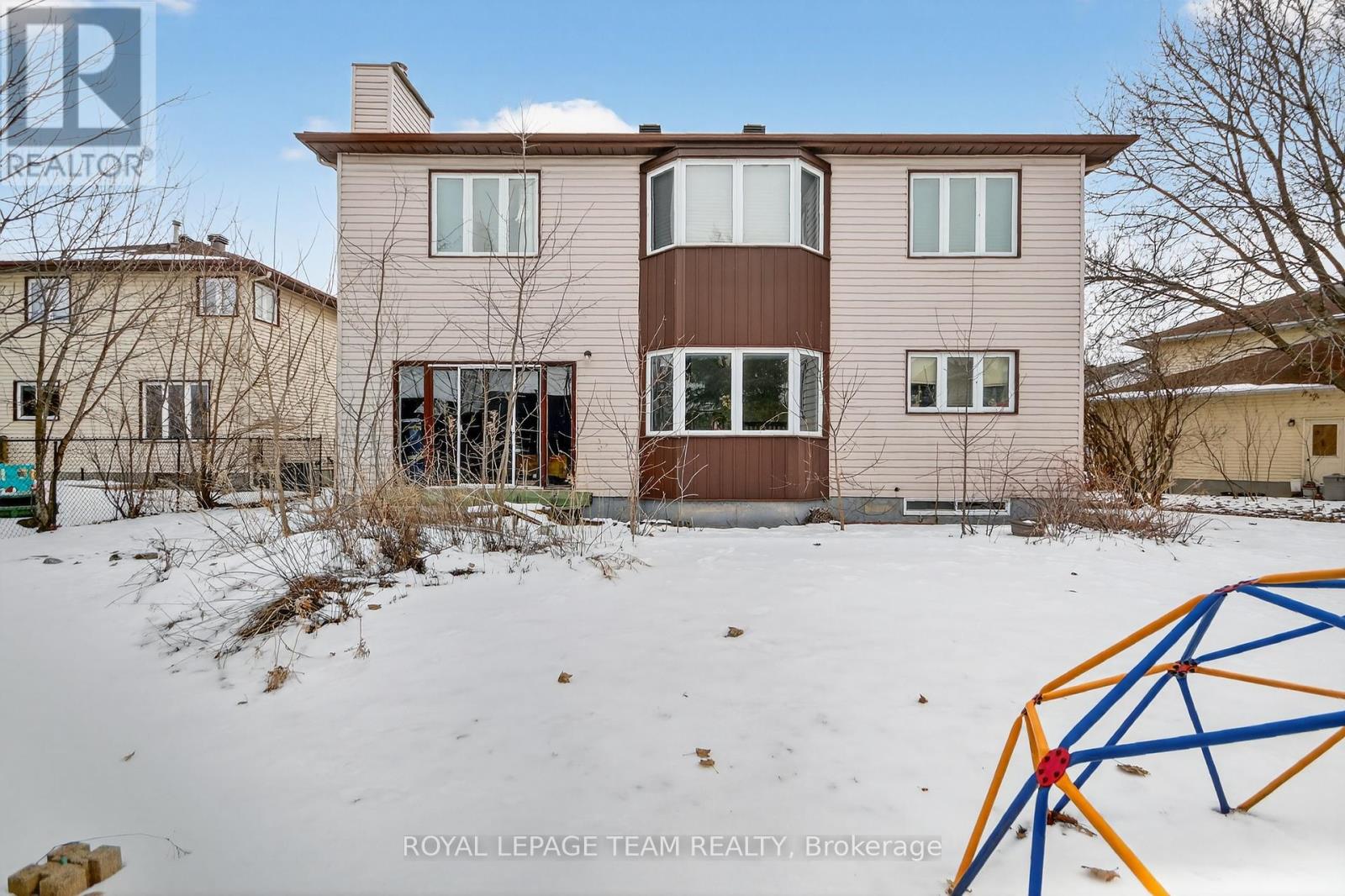 35 Hartin Street, Ottawa, Ontario  K2S 1B9 - Photo 5 - X12928006