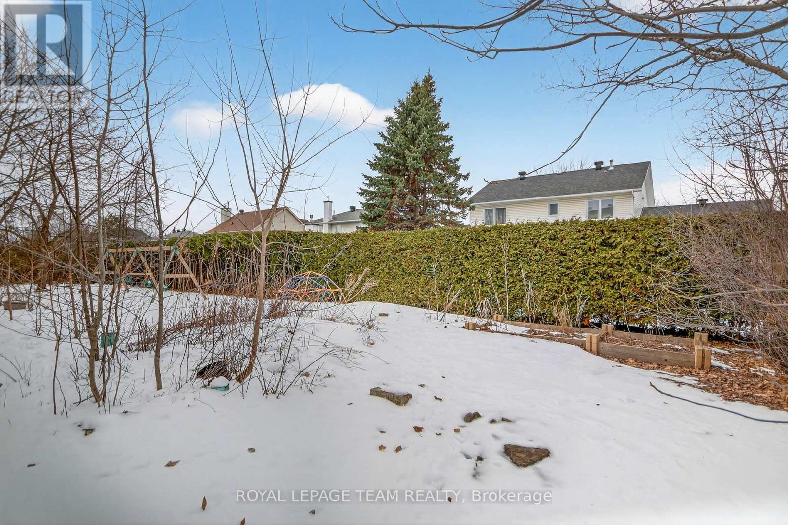 35 Hartin Street, Ottawa, Ontario  K2S 1B9 - Photo 8 - X12928006