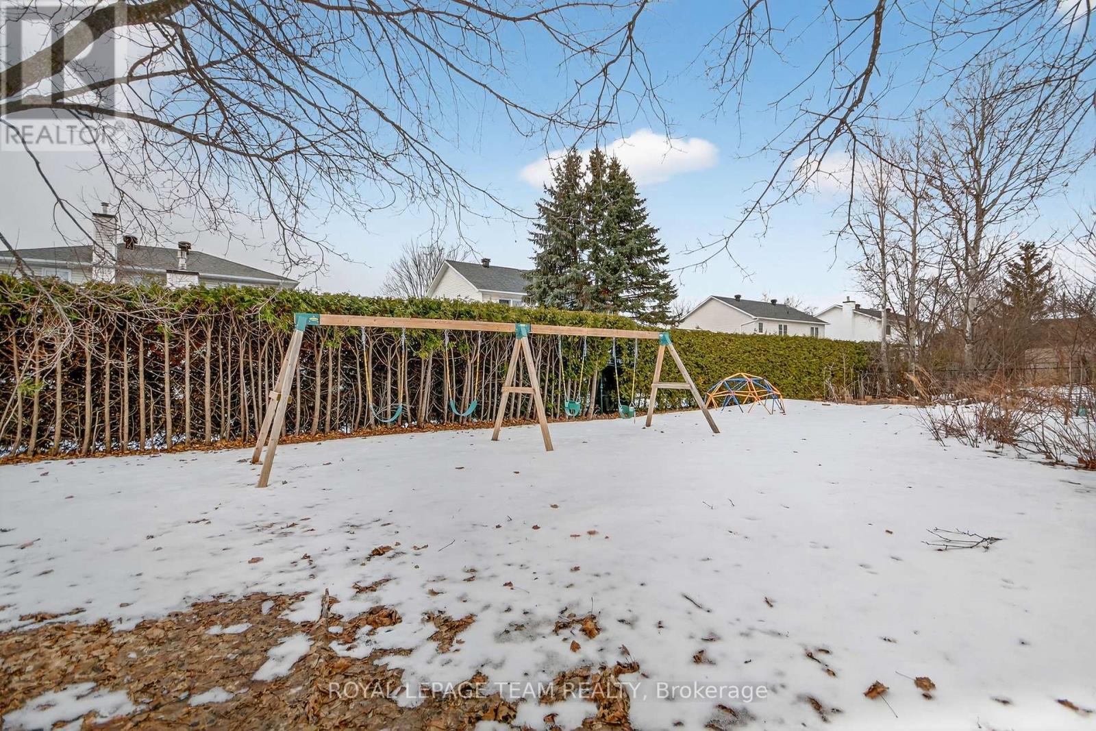 35 Hartin Street, Ottawa, Ontario  K2S 1B9 - Photo 9 - X12928006