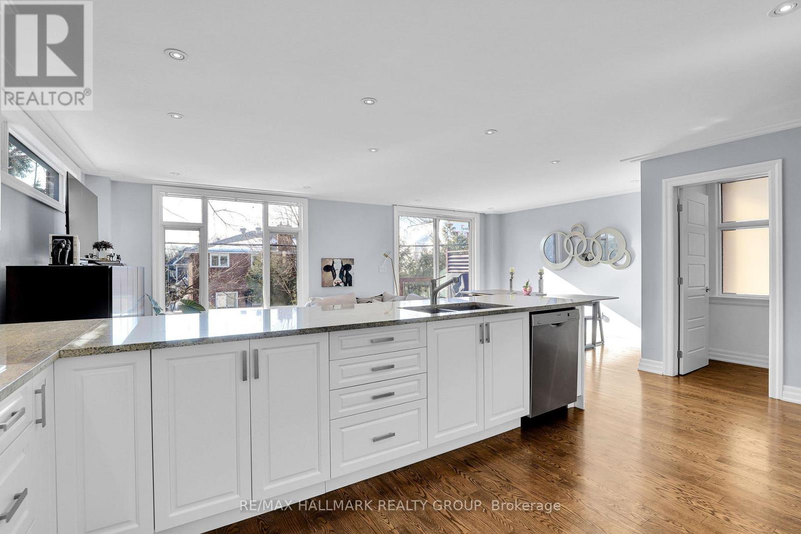 556 Edison Avenue, Ottawa, Ontario  K2A 1V4 - Photo 18 - X12850210