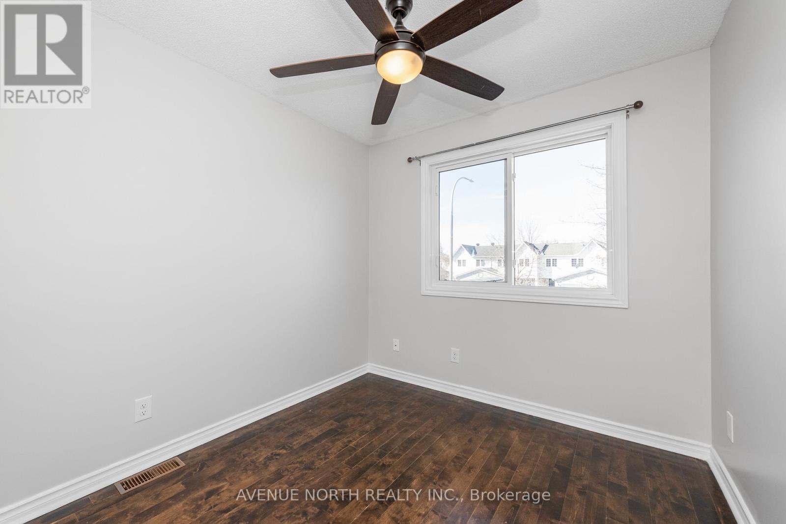 1121 Dianne Street, Clarence-Rockland, Ontario K4K 1J6 - Photo 25 - X12926452