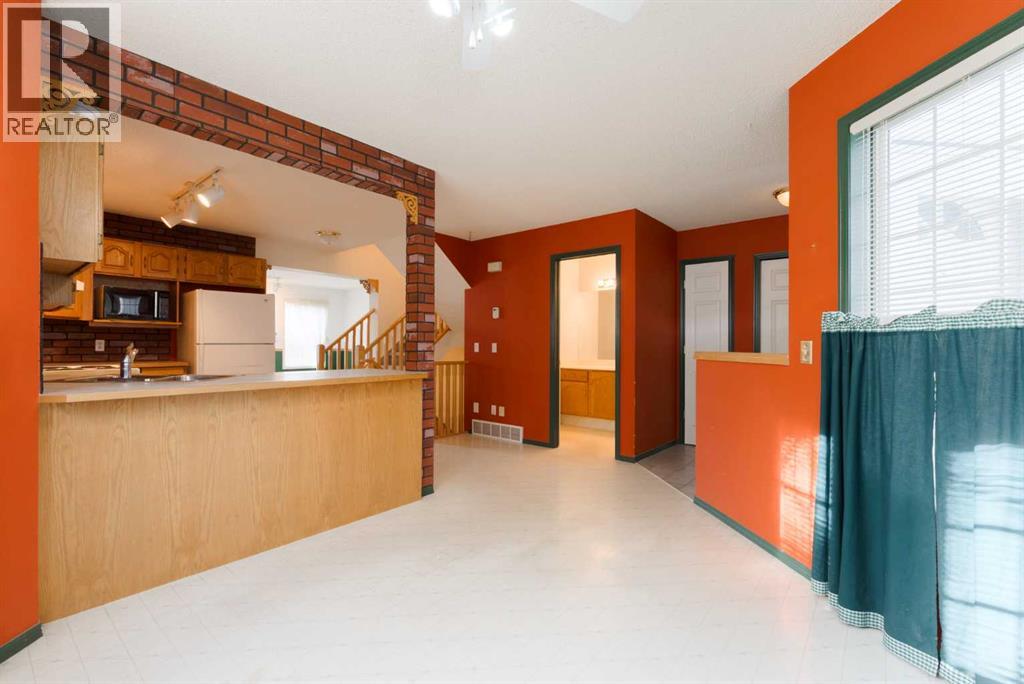 507 Citadel Terrace Nw, Calgary, Alberta  T3G 3X3 - Photo 3 - A2283431