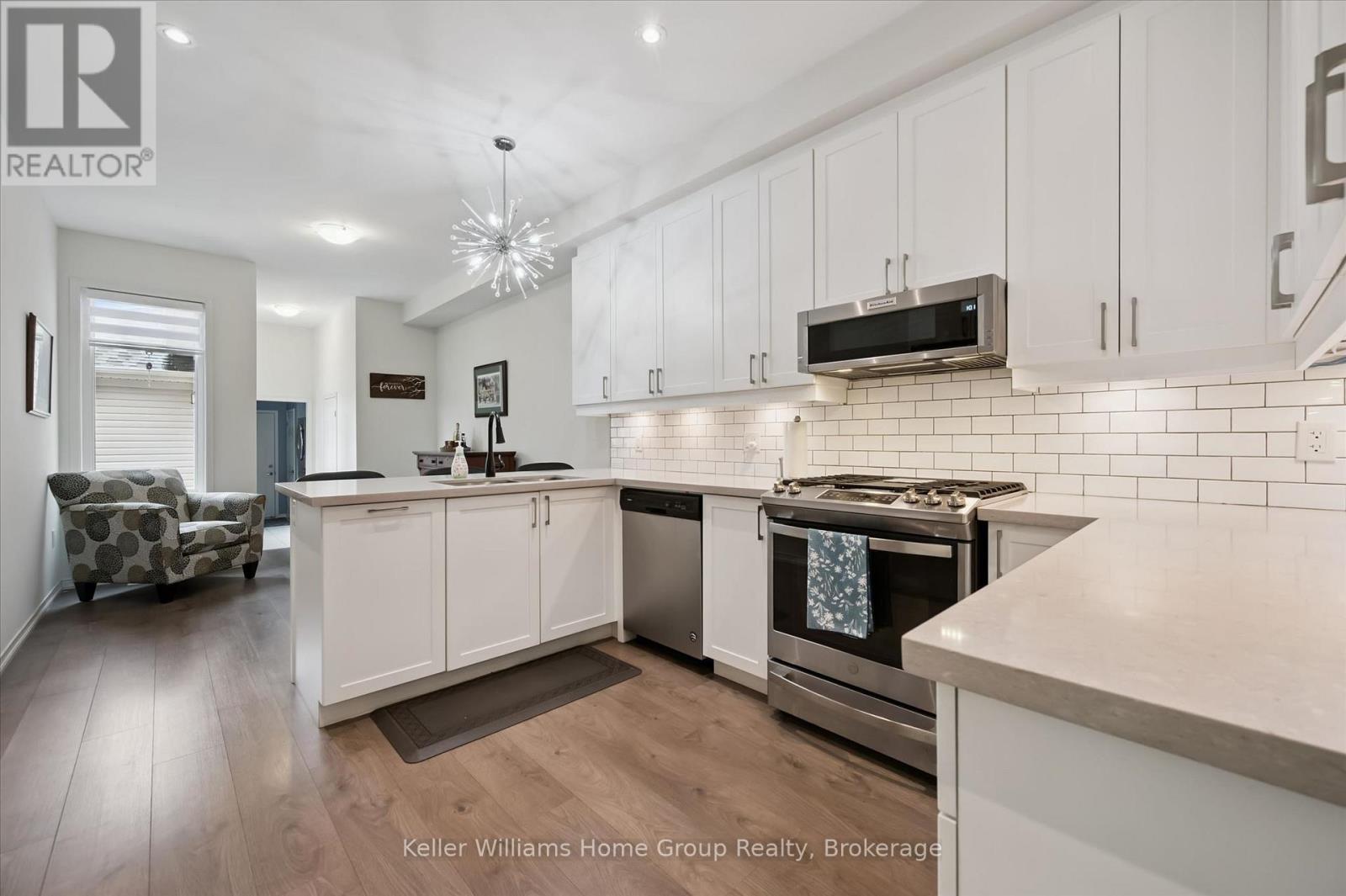 2 - 65 Elliot Avenue, Centre Wellington (Fergus), Ontario  N1M 0H6 - Photo 11 - X12927834