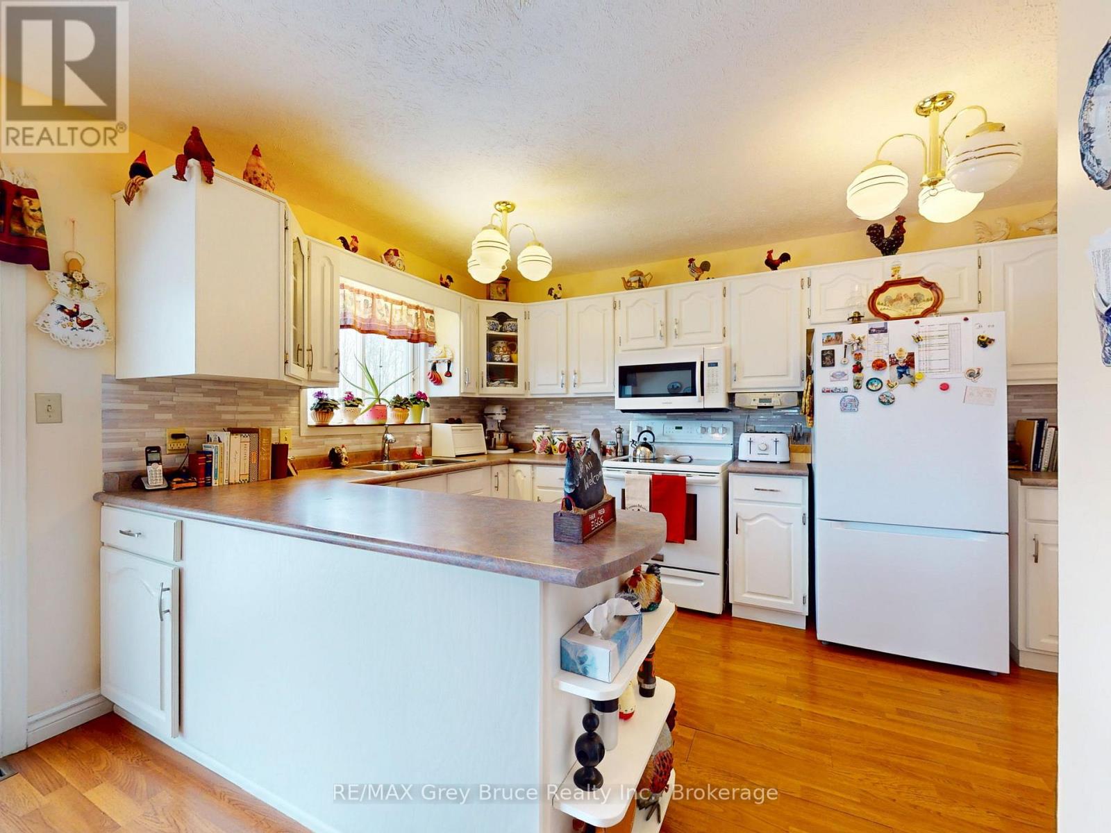 560 20th Street E, Owen Sound, Ontario N4K 2B6 - Photo 14 - X12927836