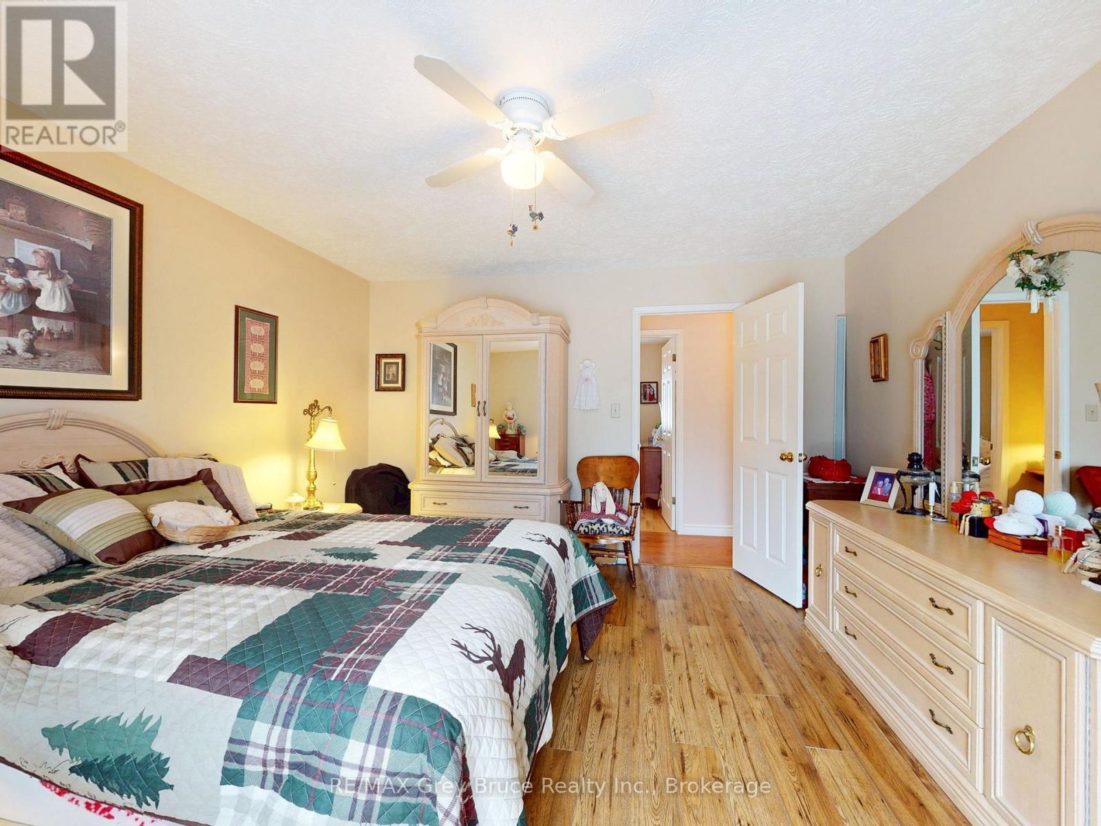 560 20th Street E, Owen Sound, Ontario N4K 2B6 - Photo 22 - X12927836