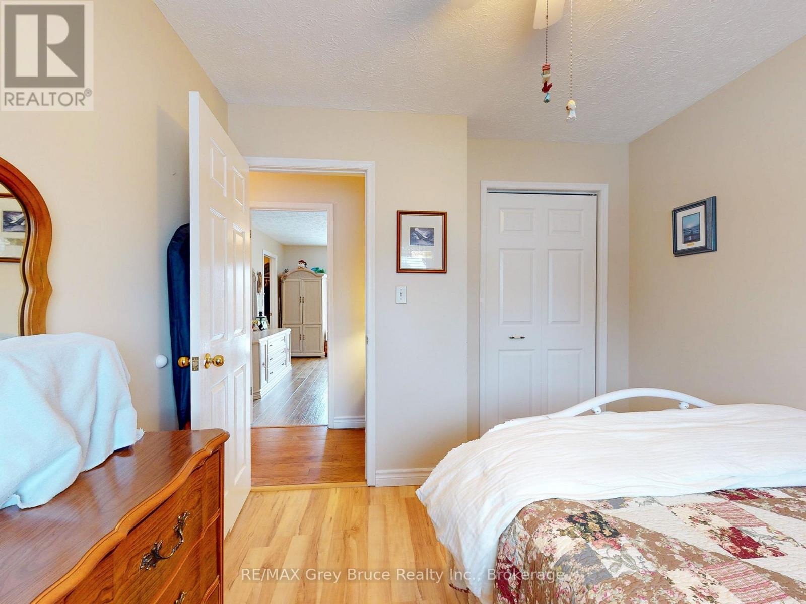 560 20th Street E, Owen Sound, Ontario N4K 2B6 - Photo 25 - X12927836