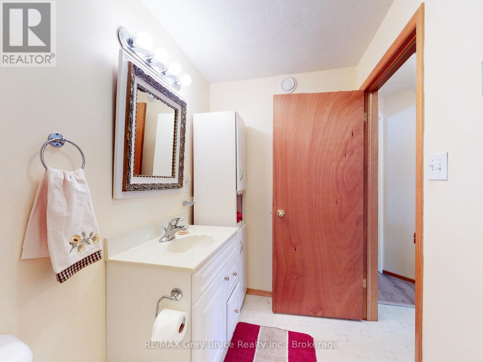 560 20th Street E, Owen Sound, Ontario N4K 2B6 - Photo 39 - X12927836