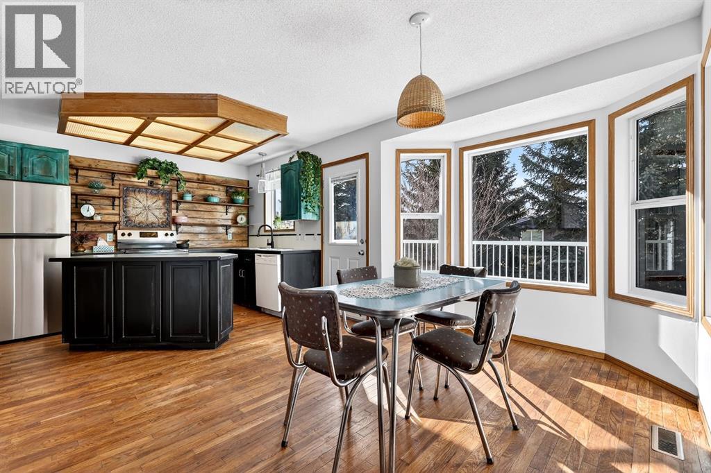 31 Sunset Crescent, Okotoks, Alberta  T1S 1P3 - Photo 8 - A2296617