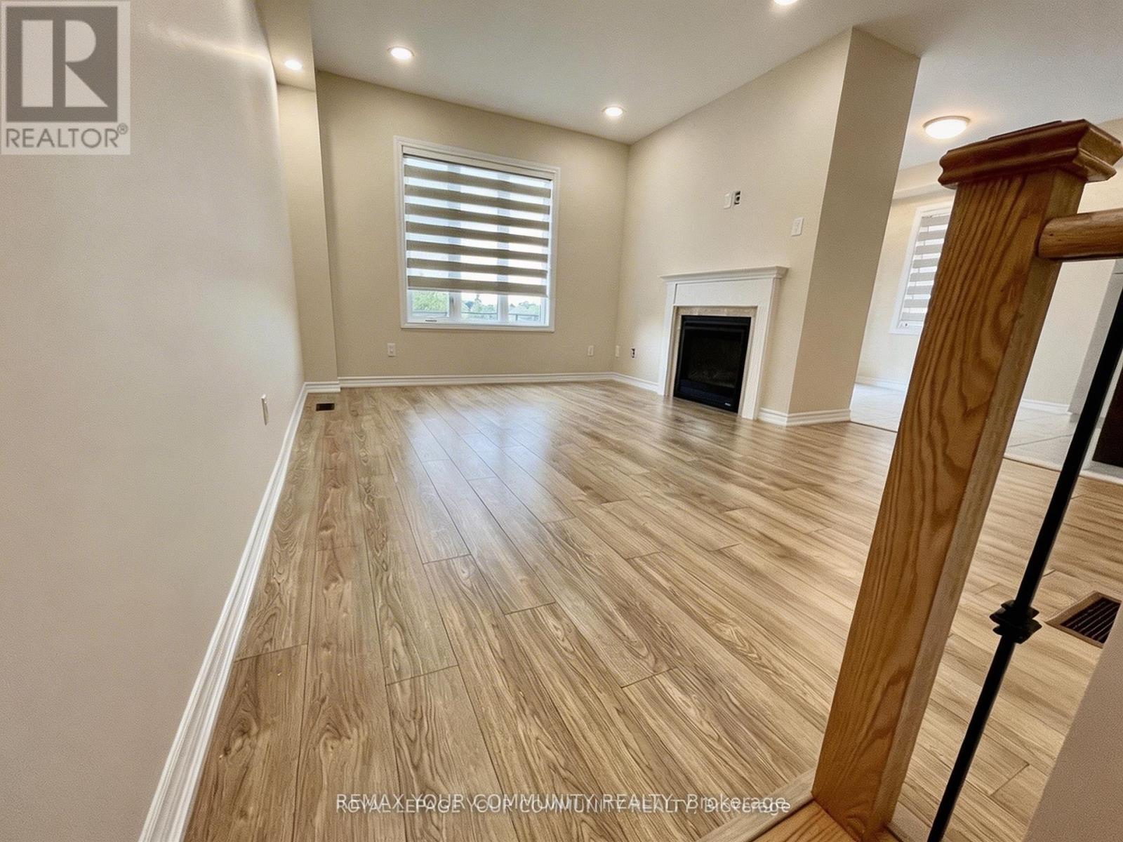 29 Hickling Lane, Ajax, Ontario  L1T 0P9 - Photo 11 - E12576492