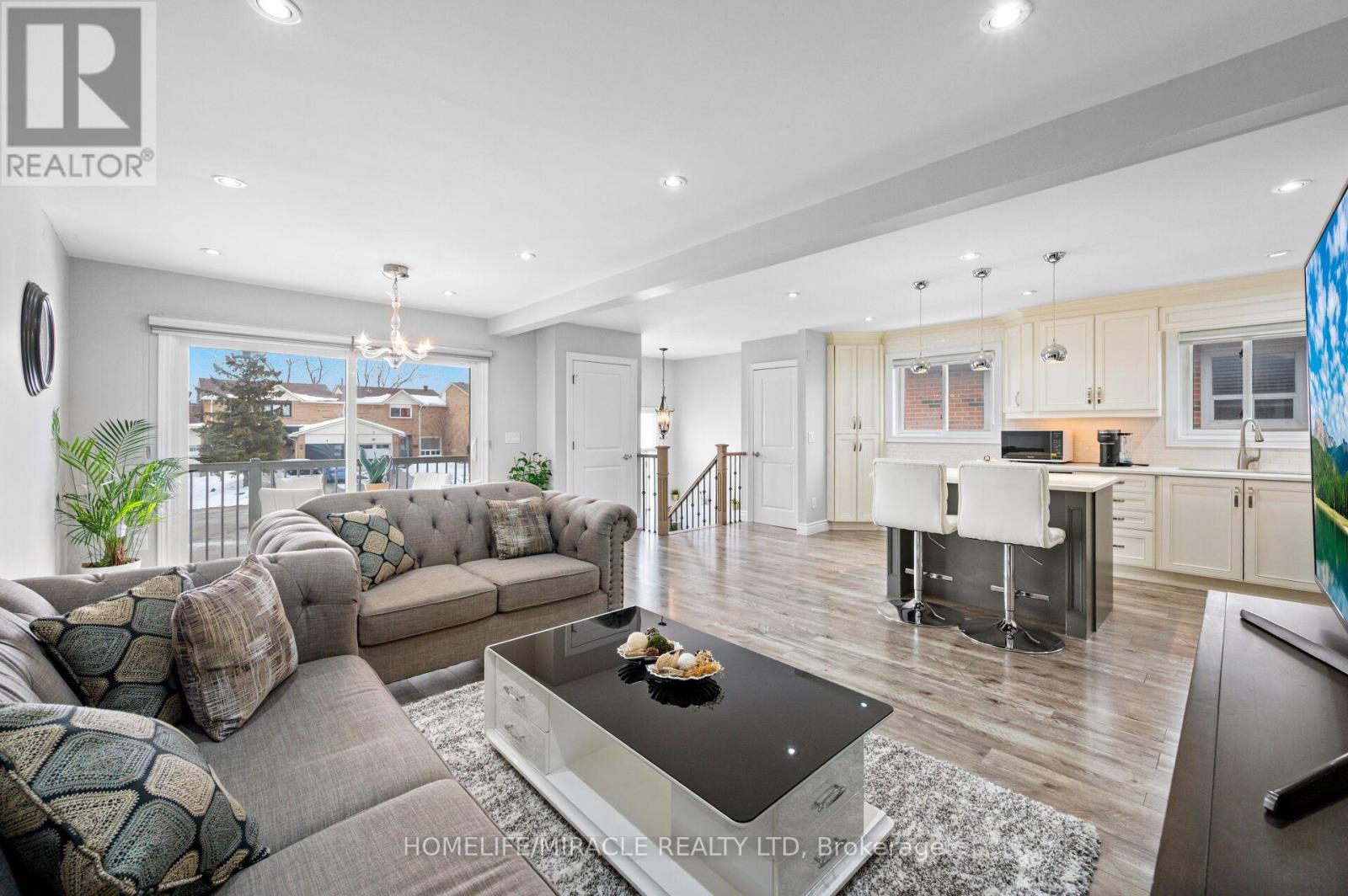 3 Agincourt Road, Vaughan, Ontario  L4L 2Z7 - Photo 10 - N12806048