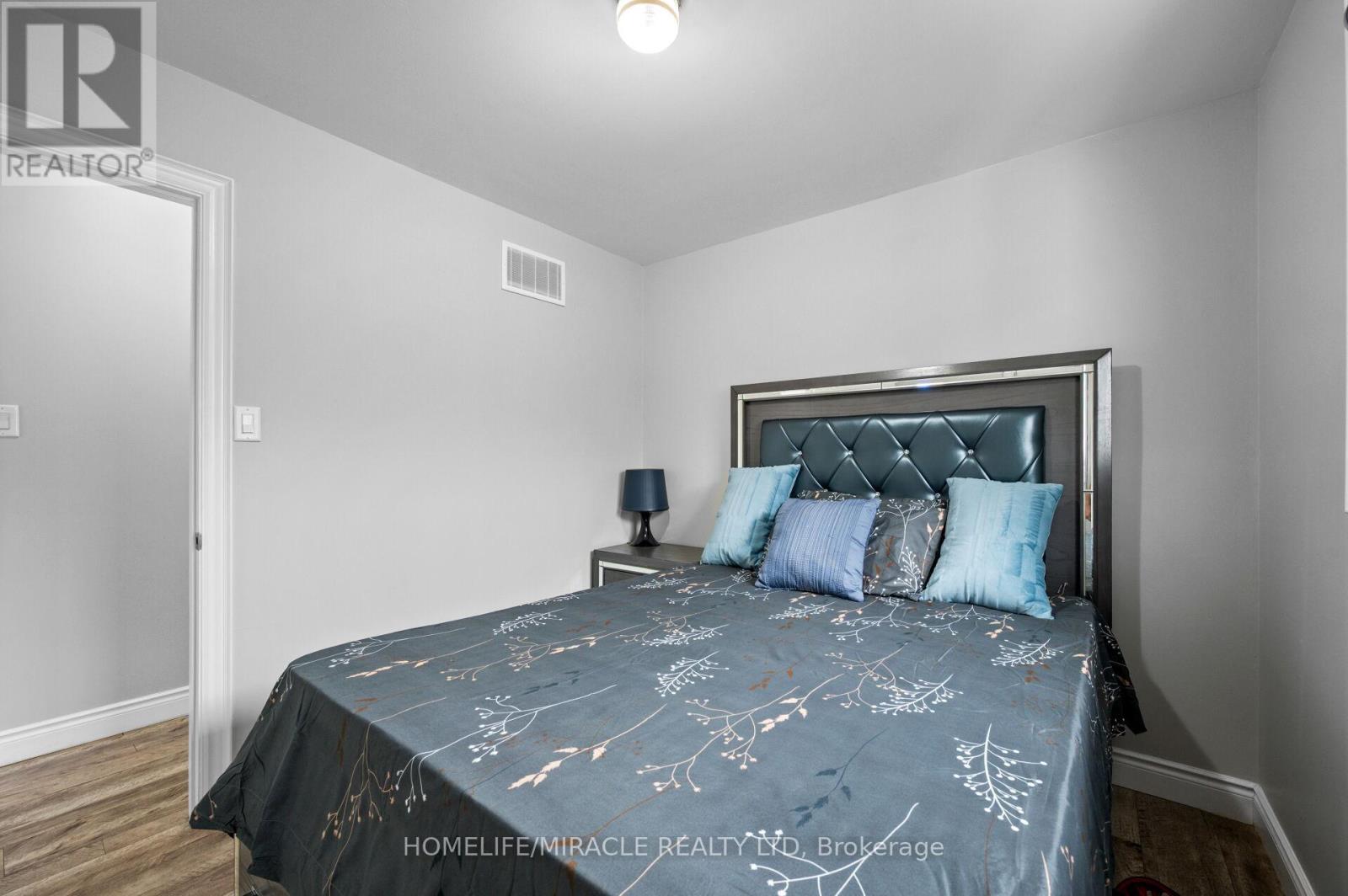 3 Agincourt Road, Vaughan, Ontario  L4L 2Z7 - Photo 21 - N12806048