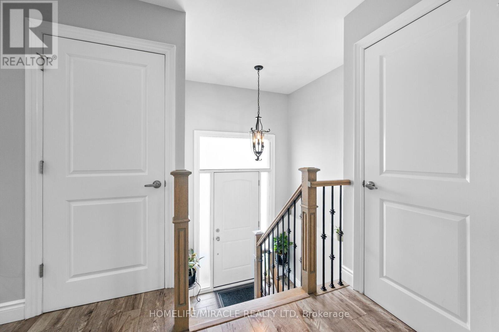 3 Agincourt Road, Vaughan, Ontario  L4L 2Z7 - Photo 5 - N12806048