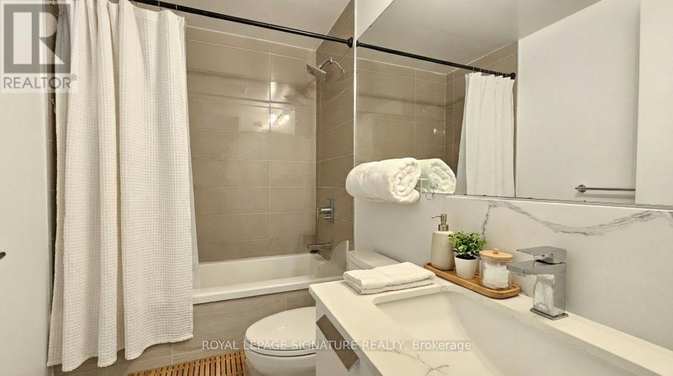 2208 - 28 Wellesley Street E, Toronto, Ontario  M6Y 0C4 - Photo 7 - C12927800