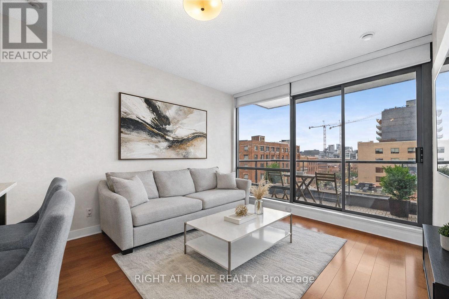 609 - 438 KING STREET W, Toronto, Ontario