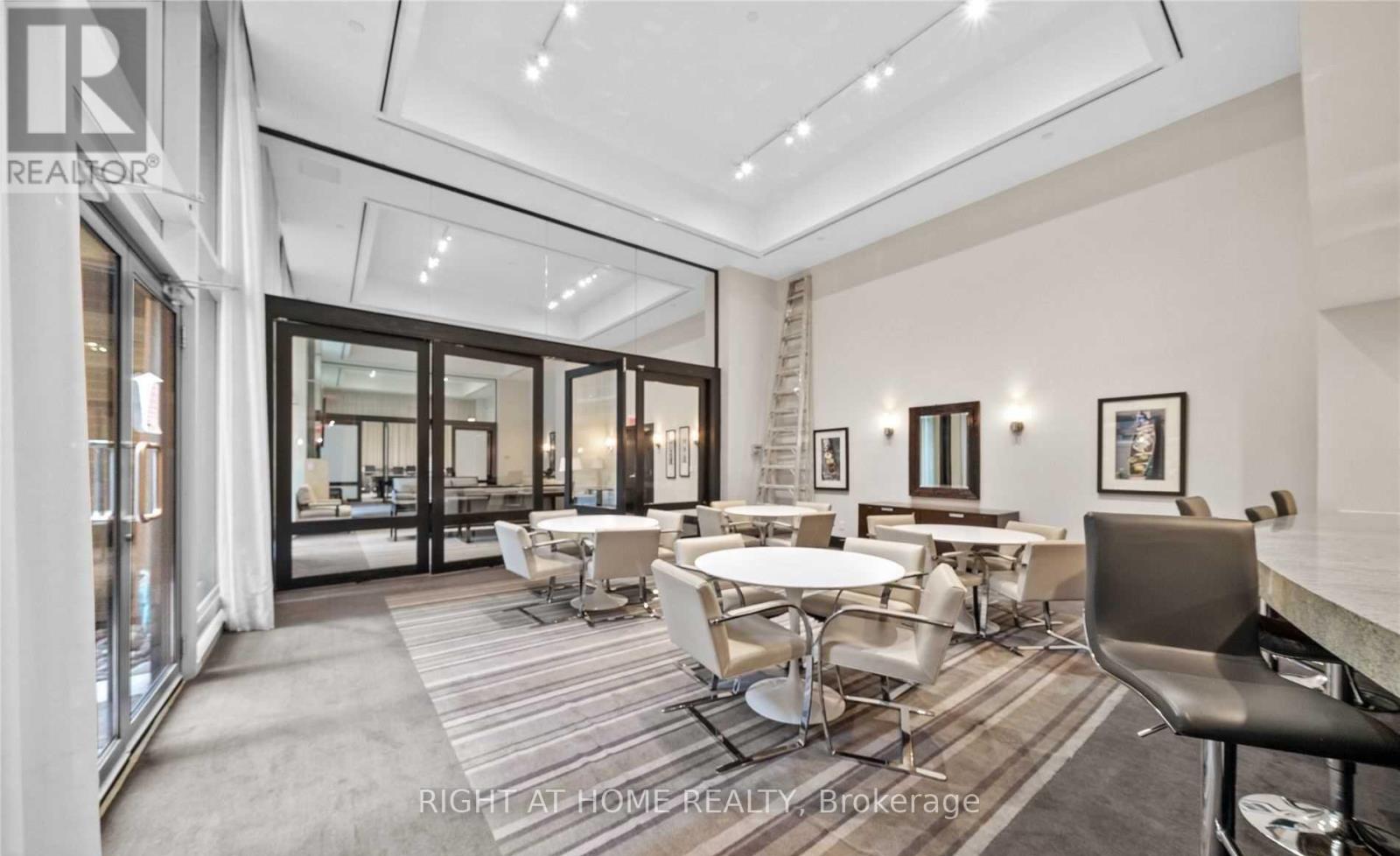 609 - 438 King Street W, Toronto, Ontario  M5V 3T9 - Photo 13 - C12927944